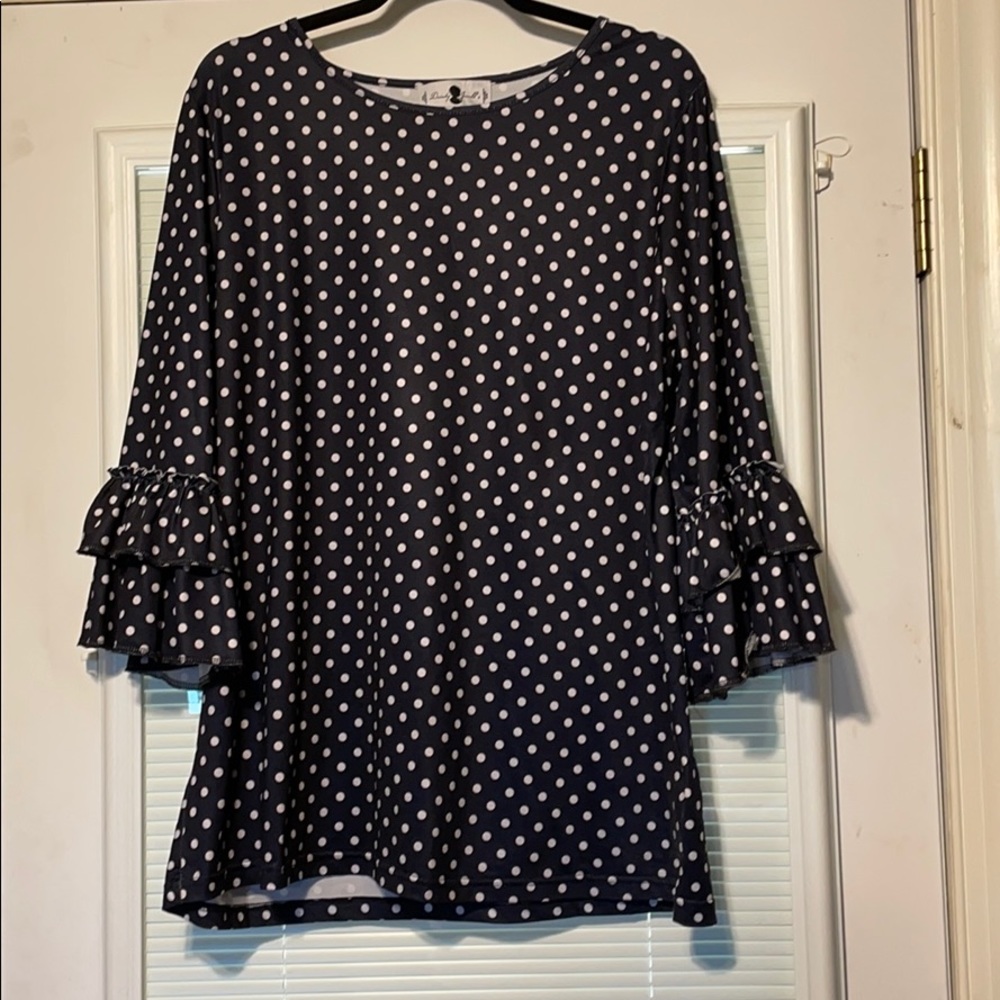 Dainty Jewell Top